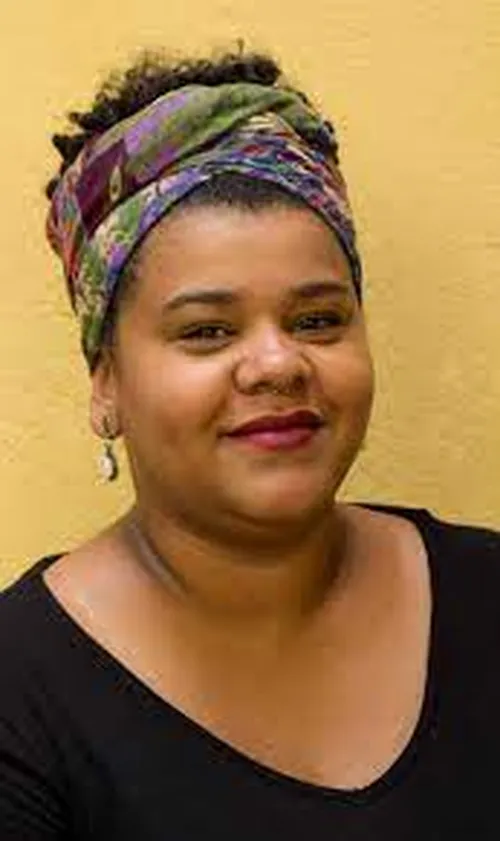 Carol Fernandes